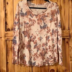 Maurices comfy long sleeve shirt